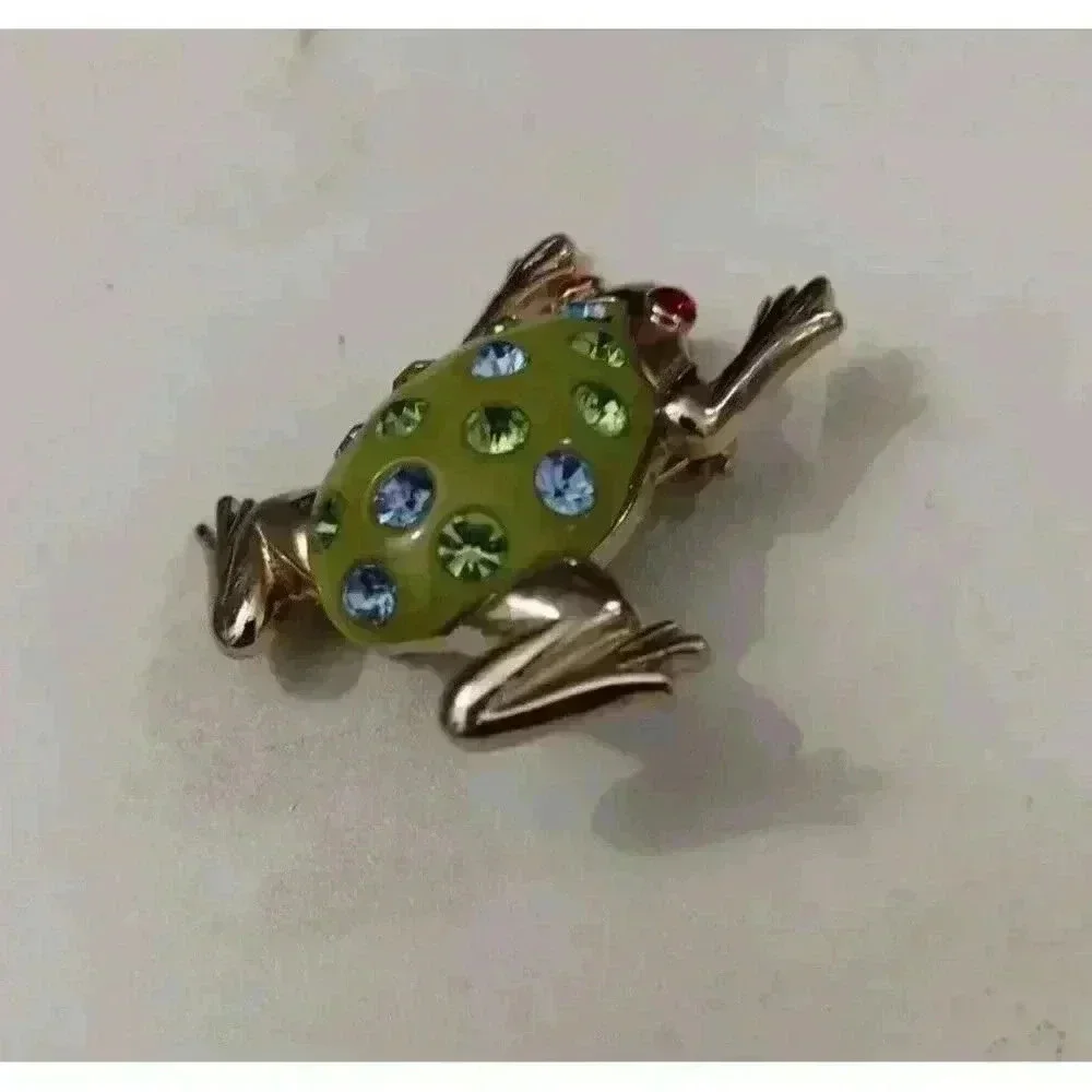 Adorable Green Gold-tone Frog Pin Brooch W‎ Rhinestones 1.5” Red Eyes